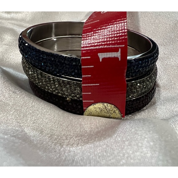 Set of 3 pave crystal stainless steel bangle cuff bracelets - Picture 13 of 13